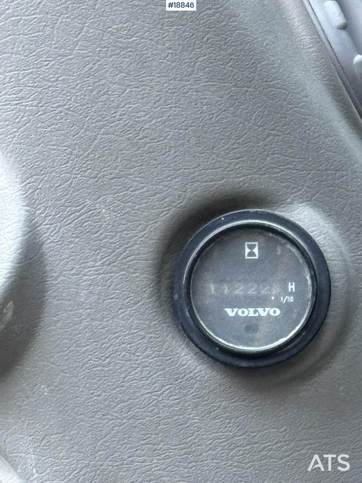 Kāpurķēžu ekskavators Volvo EC210CL: foto 28