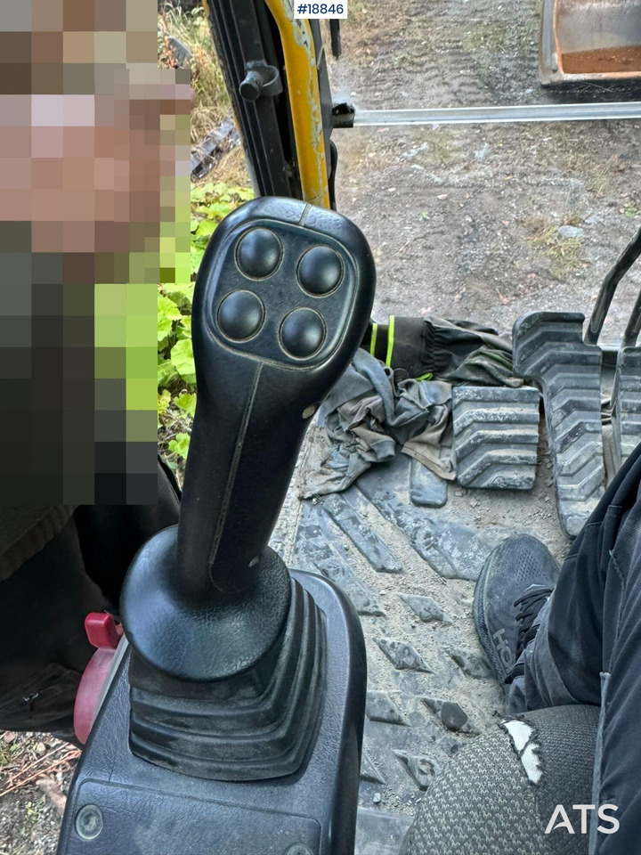 Kāpurķēžu ekskavators Volvo EC210CL: foto 26