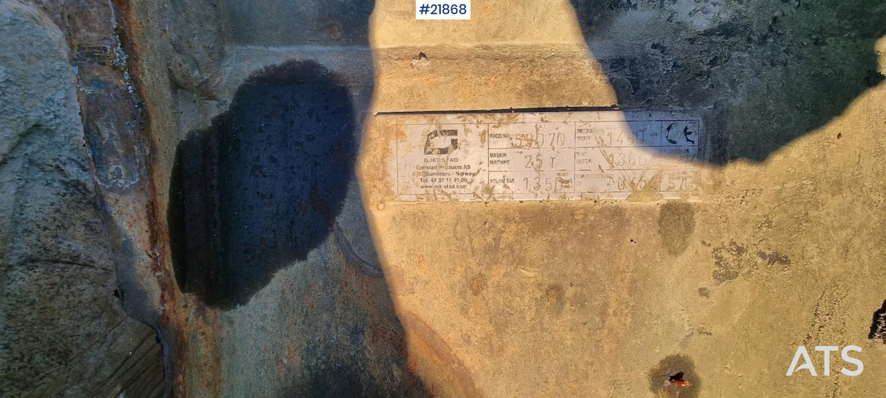 Ekskavators Volvo ECR235 EL gravemaskin m/ graveskuffe, pusseskuffe, rototilt og gps: foto 31