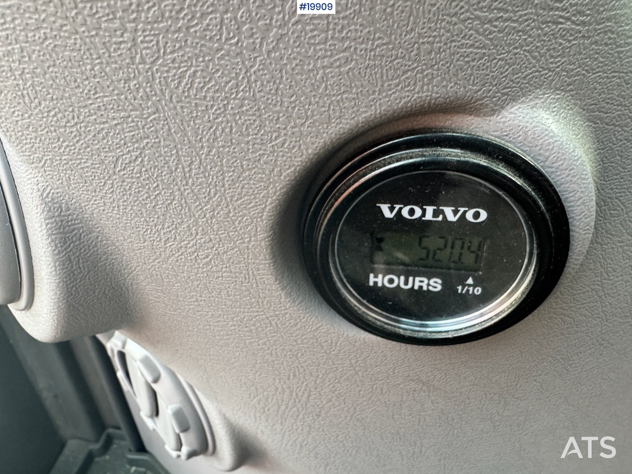 Ekskavators Volvo EWR130: foto 47