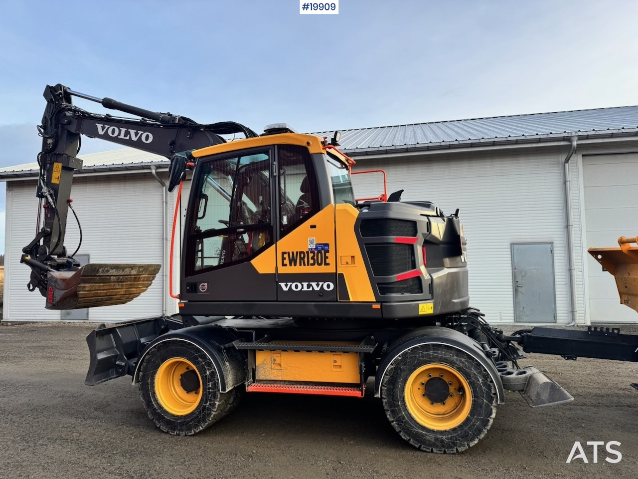 Ekskavators Volvo EWR130: foto 12