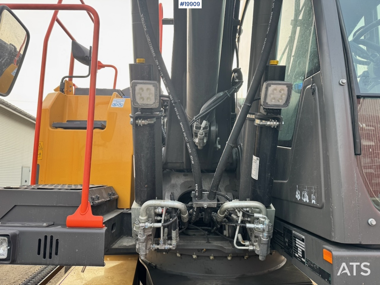 Ekskavators Volvo EWR130: foto 14