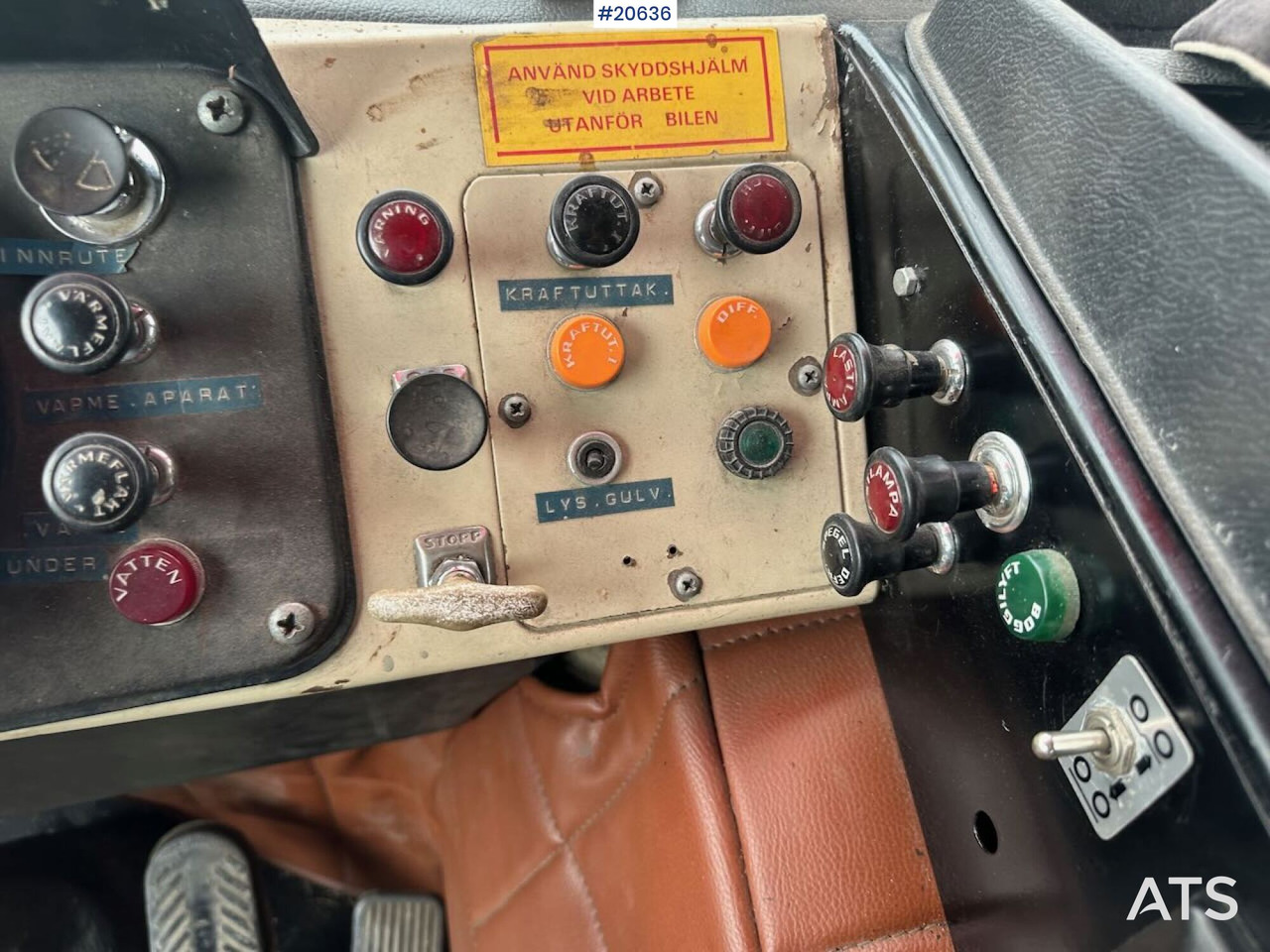 Bortu kravas automašīna/ Platforma, Kravas auto ar manipulatoru Volvo F89 46: foto 43