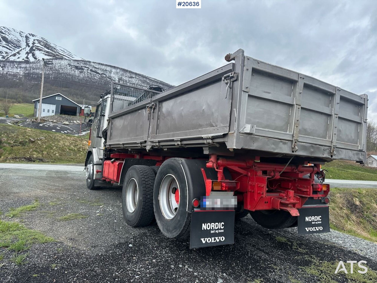 Bortu kravas automašīna/ Platforma, Kravas auto ar manipulatoru Volvo F89 46: foto 8