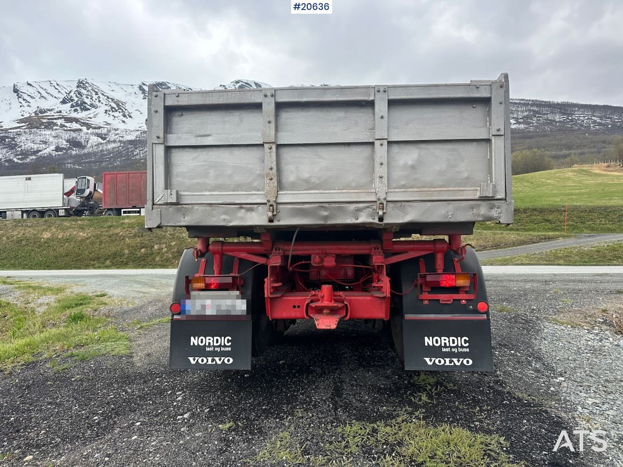 Bortu kravas automašīna/ Platforma, Kravas auto ar manipulatoru Volvo F89 46: foto 7