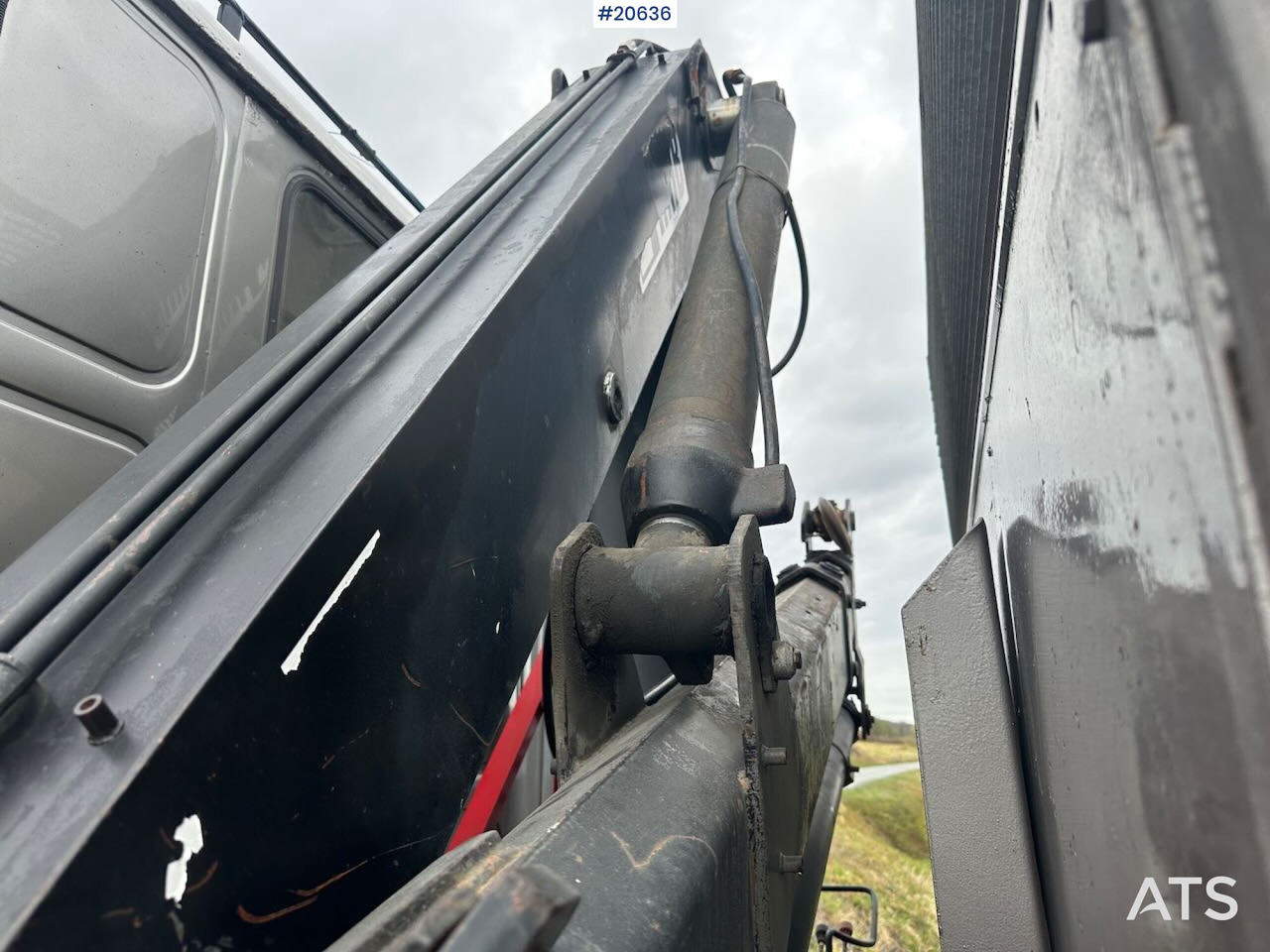 Bortu kravas automašīna/ Platforma, Kravas auto ar manipulatoru Volvo F89 46: foto 30