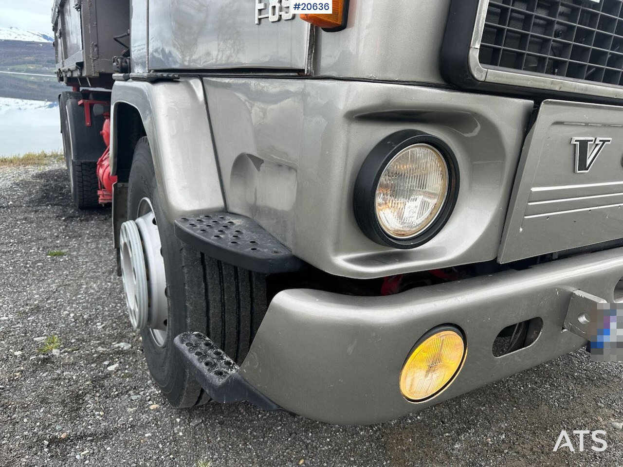Bortu kravas automašīna/ Platforma, Kravas auto ar manipulatoru Volvo F89 46: foto 11