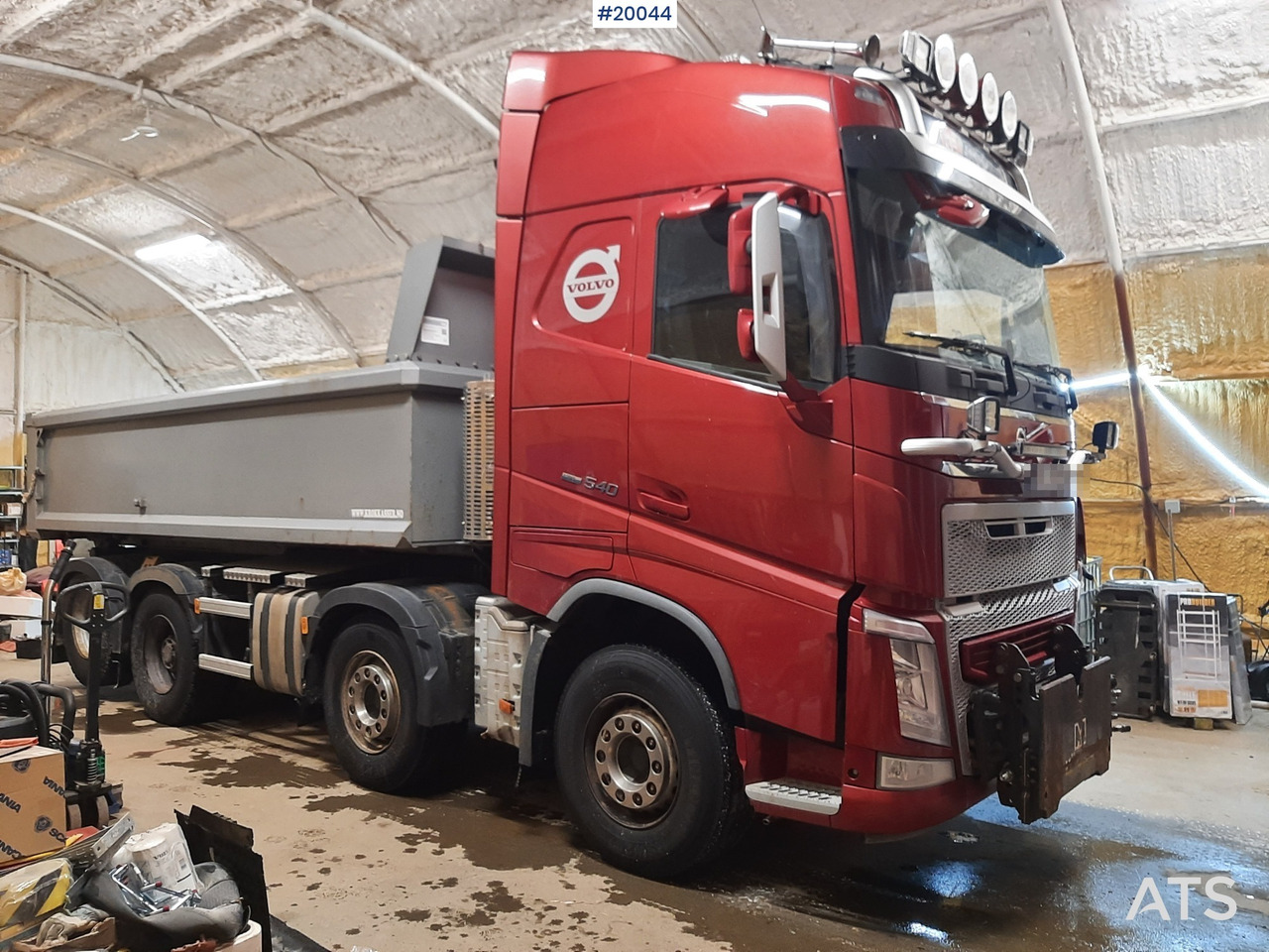 Volvo FH 540 - Kravas automašīna pašizgāzējs: foto 2 Volvo FH 540 - Kravas automašīna pašizgāzējs: foto 2