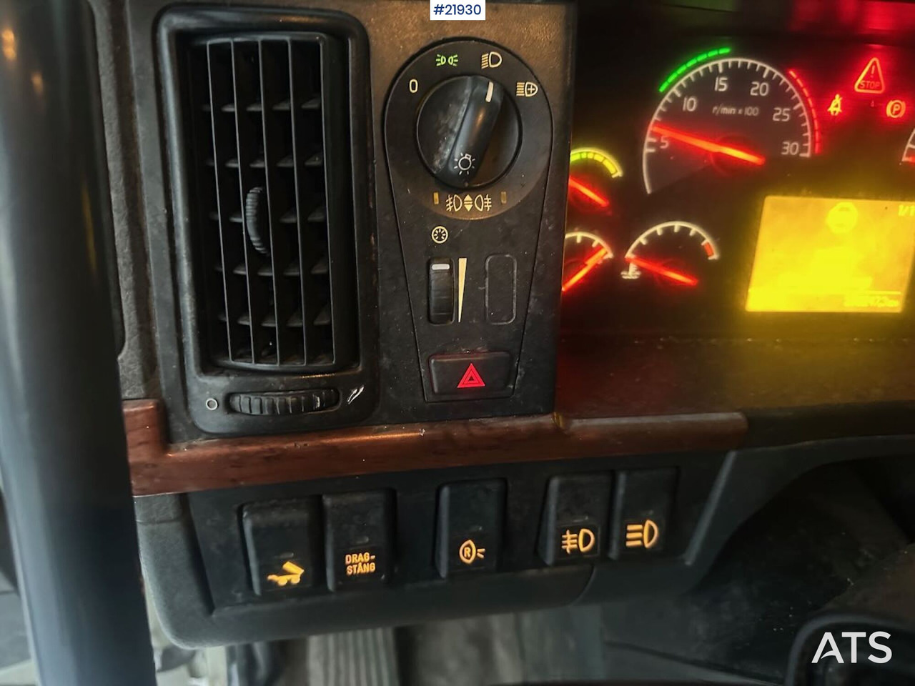 Pacēlājs ar āķi Volvo FH12 brøyterigget krokbil m/ danskerumpe og flak. SE VIDEO: foto 33 Pacēlājs ar āķi Volvo FH12 brøyterigget krokbil m/ danskerumpe og flak. SE VIDEO: foto 33