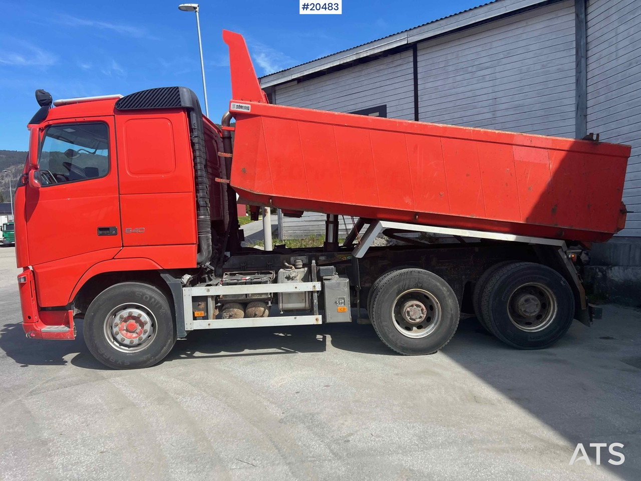 Kravas automašīna pašizgāzējs Volvo FH13 540: foto 16 Kravas automašīna pašizgāzējs Volvo FH13 540: foto 16