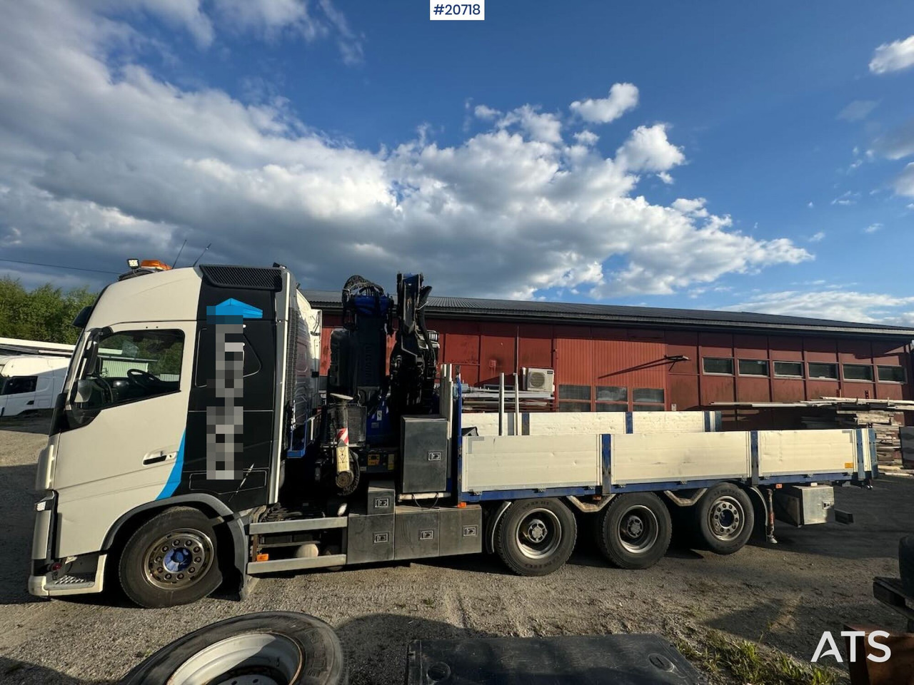 Volvo FH16 - Kravas auto ar manipulatoru: foto 5 Volvo FH16 - Kravas auto ar manipulatoru: foto 5