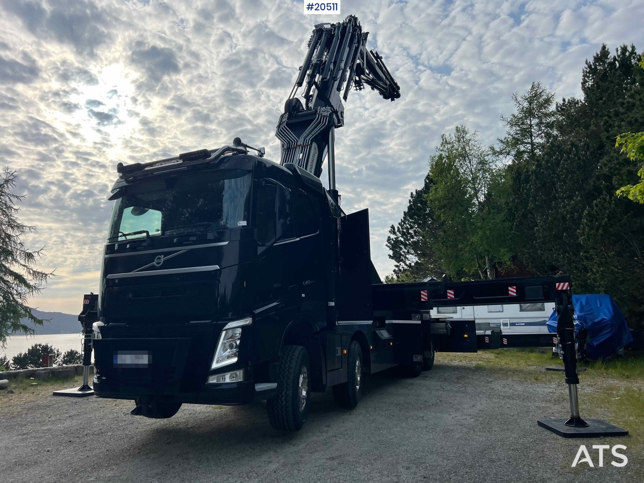 Volvo FH540 - Kravas auto ar manipulatoru: foto 4 Volvo FH540 - Kravas auto ar manipulatoru: foto 4