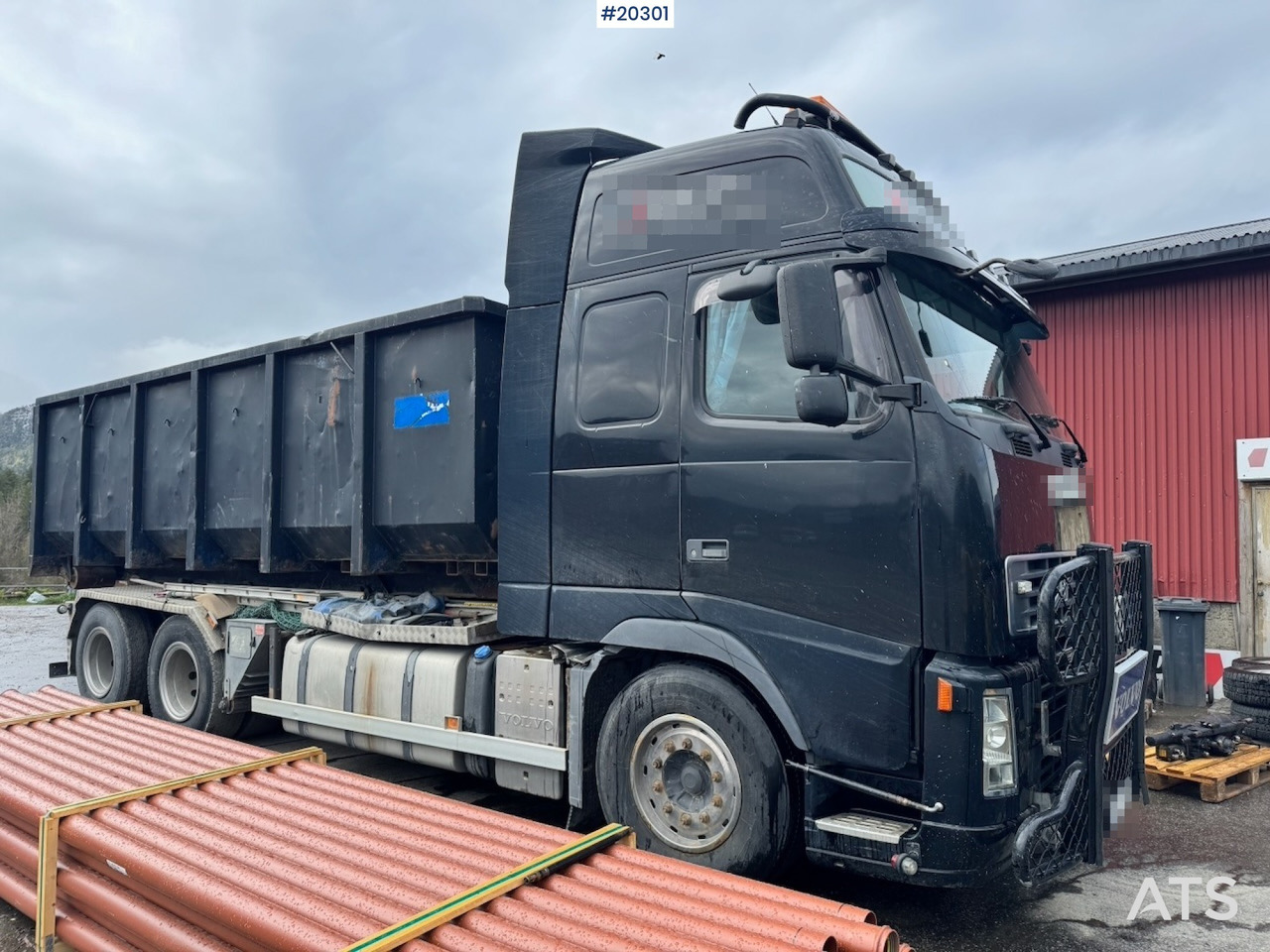 Volvo FH540 - Pacēlājs ar āķi: foto 2 Volvo FH540 - Pacēlājs ar āķi: foto 2