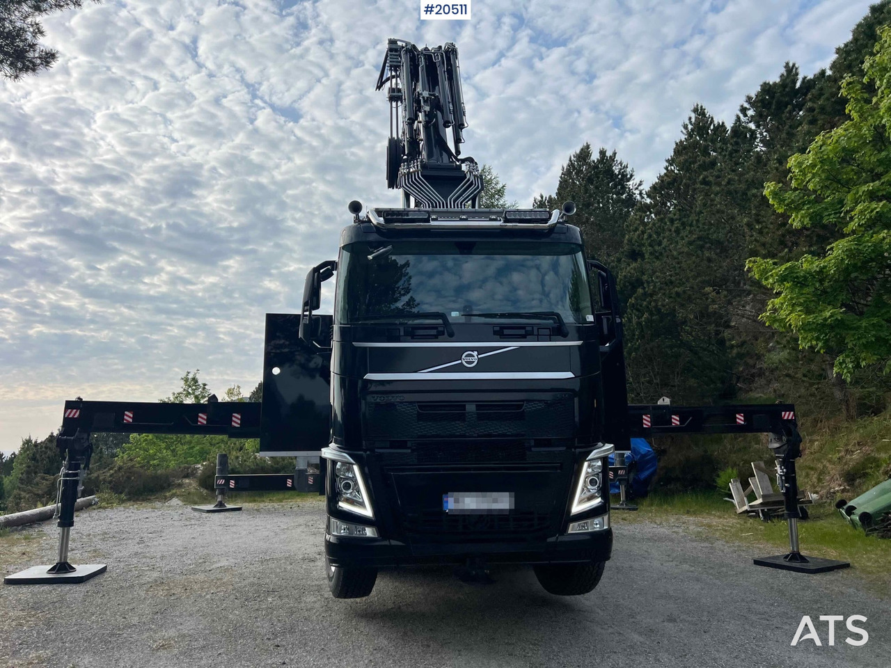 Volvo FH540 - Kravas auto ar manipulatoru: foto 3 Volvo FH540 - Kravas auto ar manipulatoru: foto 3