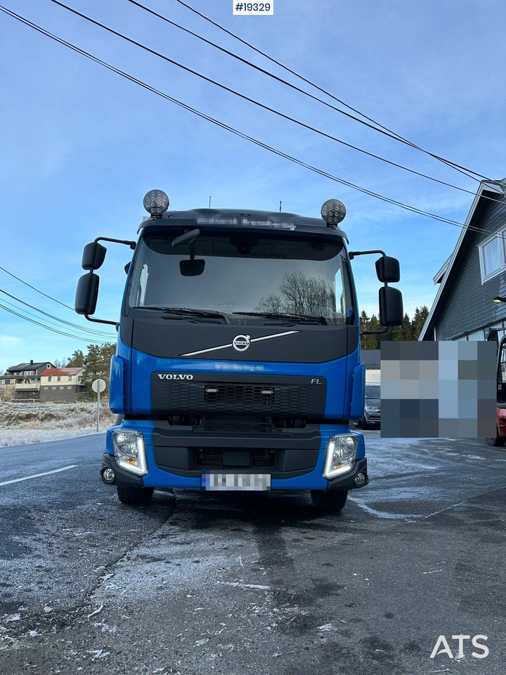 Volvo FL250 - Kravas automašīna ar slēgto virsbūvi: foto 5 Volvo FL250 - Kravas automašīna ar slēgto virsbūvi: foto 5