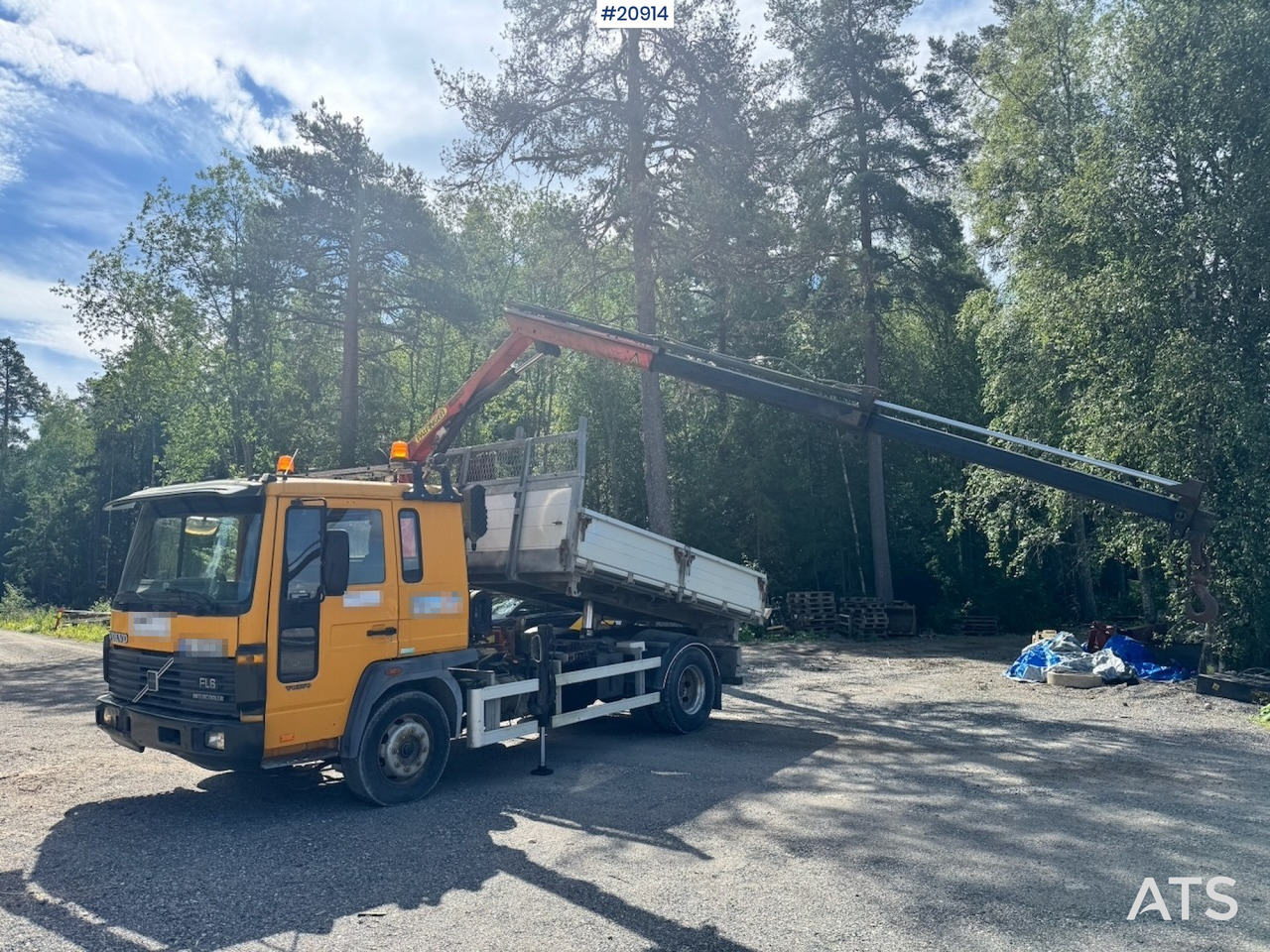 Volvo FL6 - Kravas automašīna pašizgāzējs, Kravas auto ar manipulatoru: foto 3 Volvo FL6 - Kravas automašīna pašizgāzējs, Kravas auto ar manipulatoru: foto 3