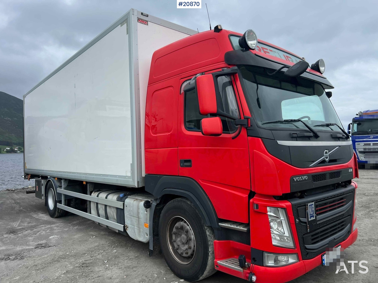 Volvo FM 330 - Kravas automašīna ar slēgto virsbūvi: foto 5 Volvo FM 330 - Kravas automašīna ar slēgto virsbūvi: foto 5