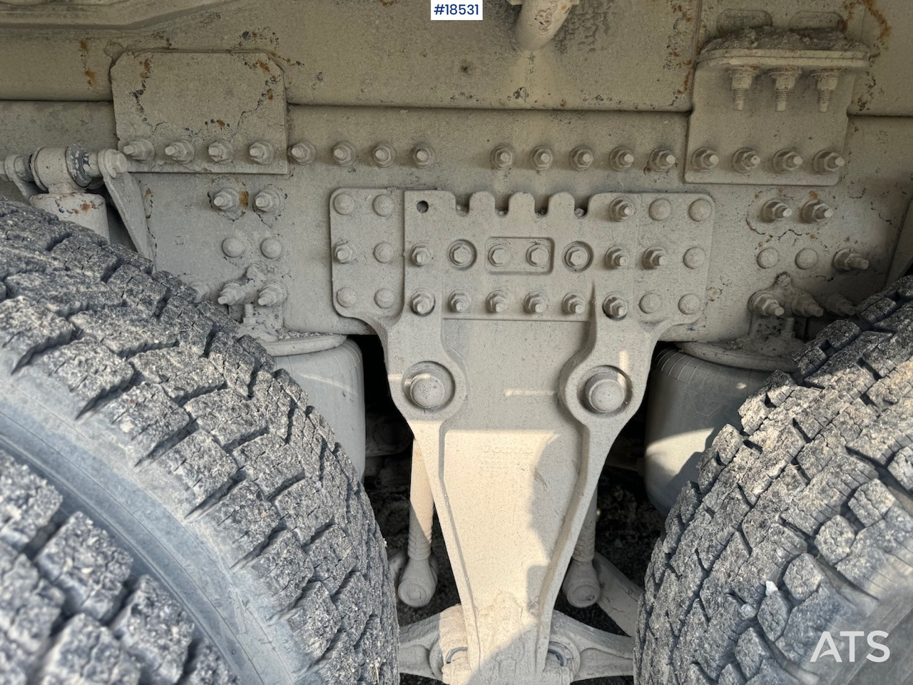 Betonvedējs Volvo FMX 500: foto 17