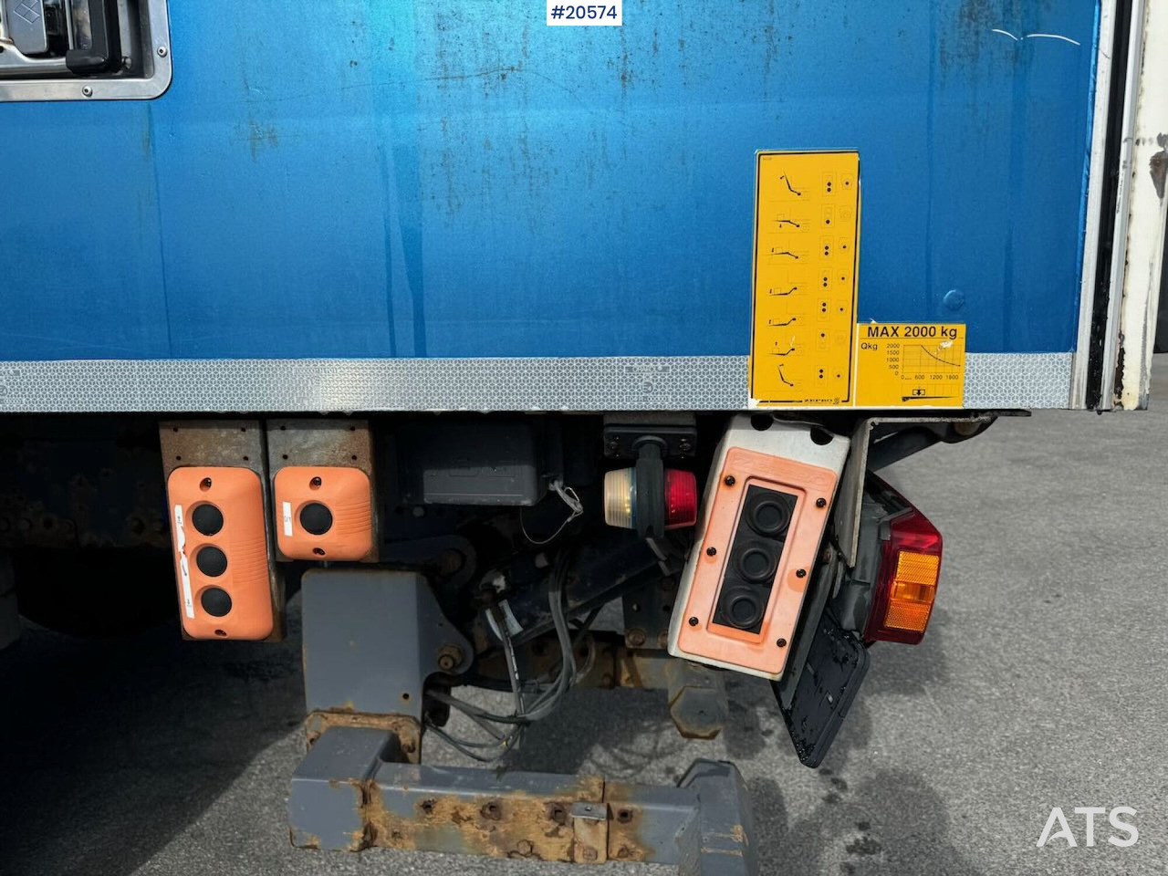 Kravas automašīna ar slēgto virsbūvi Volvo Fh540 6x2 skapbil m/ full sideåpning og lift: foto 14