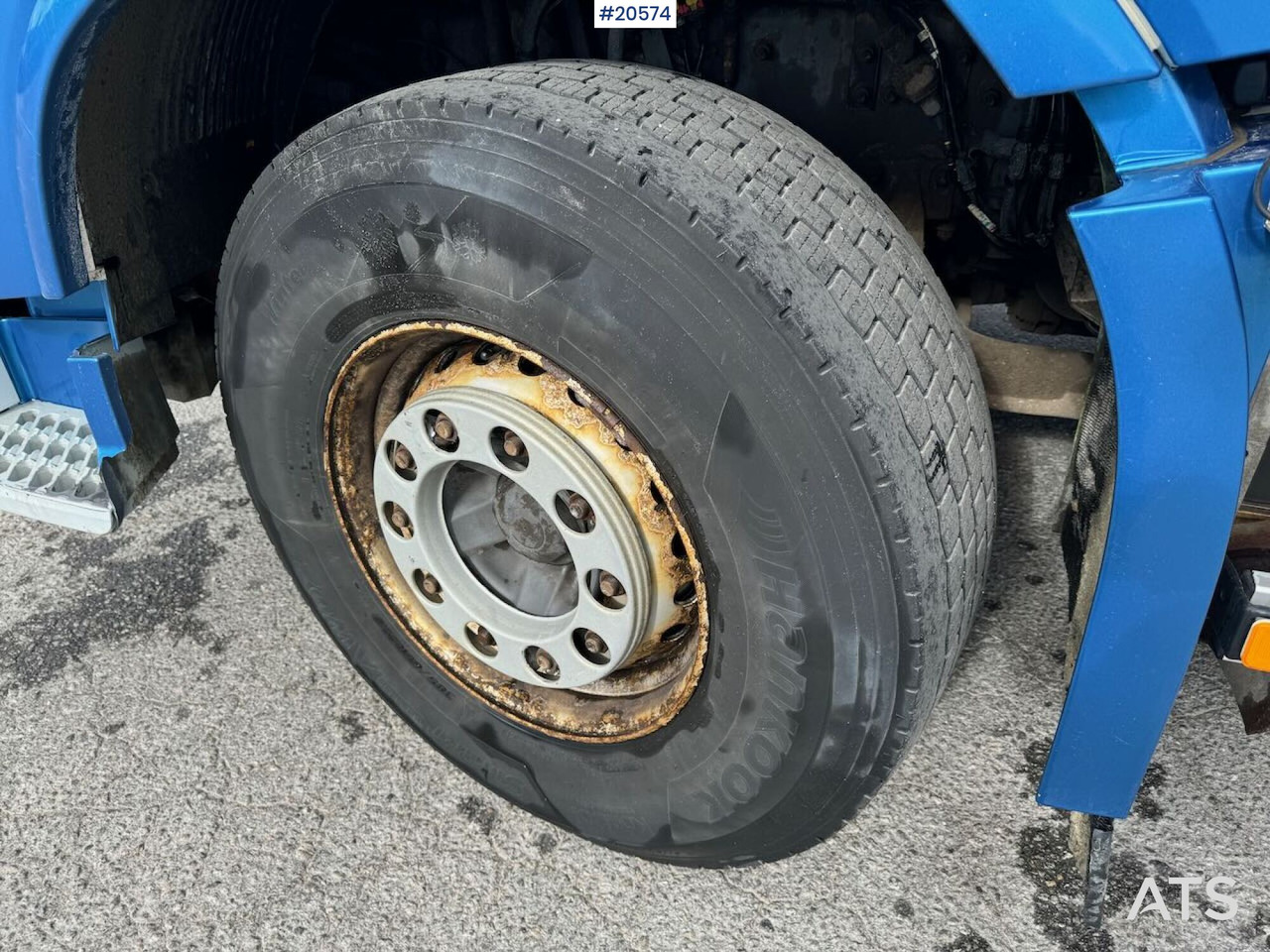 Kravas automašīna ar slēgto virsbūvi Volvo Fh540 6x2 skapbil m/ full sideåpning og lift: foto 10