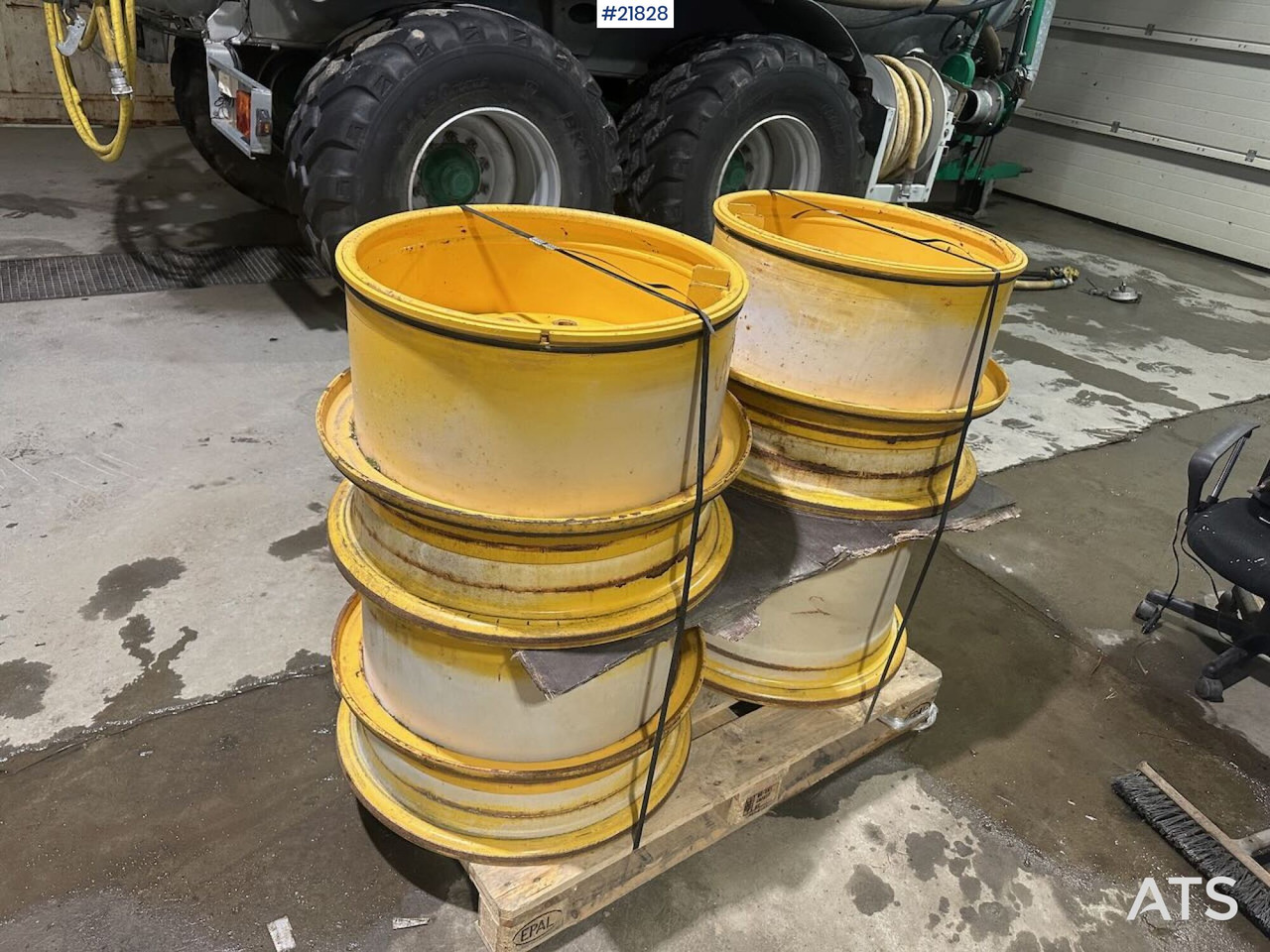 Volvo L60H - Riteņa disks - Celtniecības tehnika: foto 1 Volvo L60H - Riteņa disks - Celtniecības tehnika: foto 1