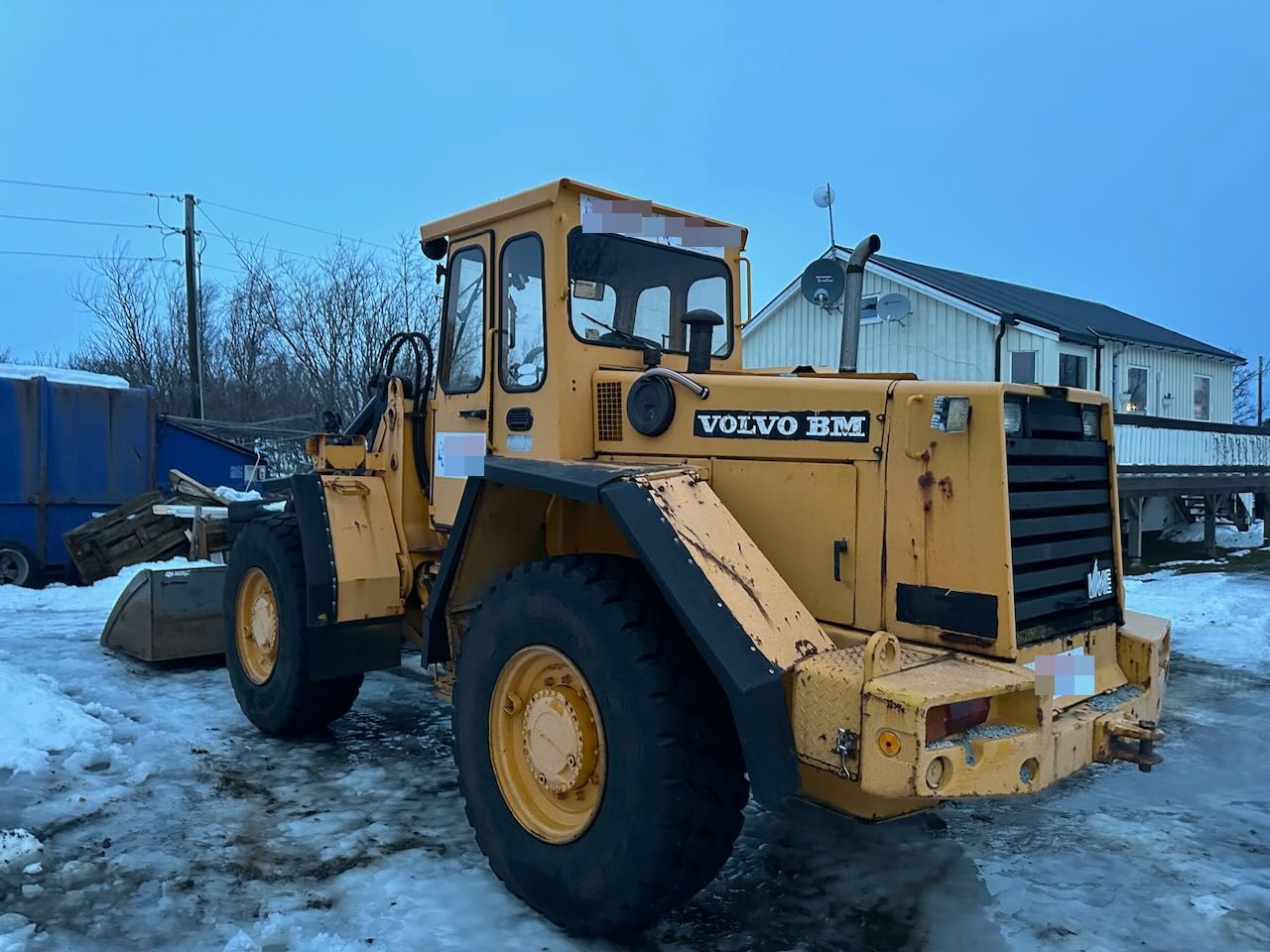 Volvo L70 hjullaster med klappvinge, pallegafler og planeringsskuffe - Riteņu iekrāvējs: foto 2 Volvo L70 hjullaster med klappvinge, pallegafler og planeringsskuffe - Riteņu iekrāvējs: foto 2