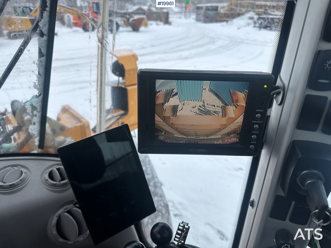 Riteņu iekrāvējs Volvo L90F: foto 37