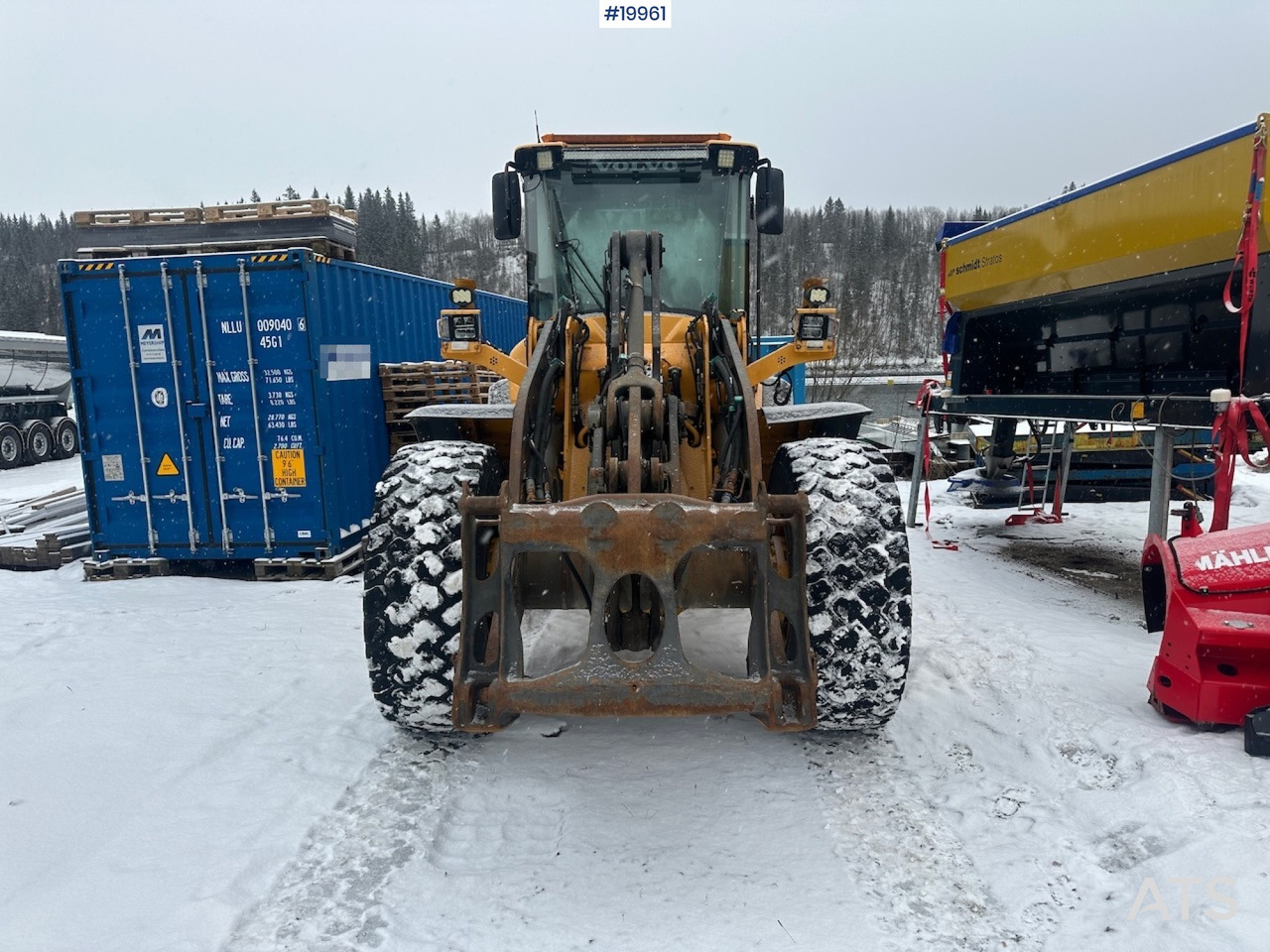 Riteņu iekrāvējs Volvo L90F: foto 10