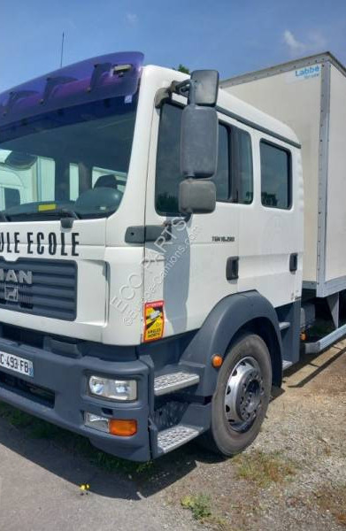 MAN TGM 18.280 - Kravas automašīna ar slēgto virsbūvi: foto 4 MAN TGM 18.280 - Kravas automašīna ar slēgto virsbūvi: foto 4