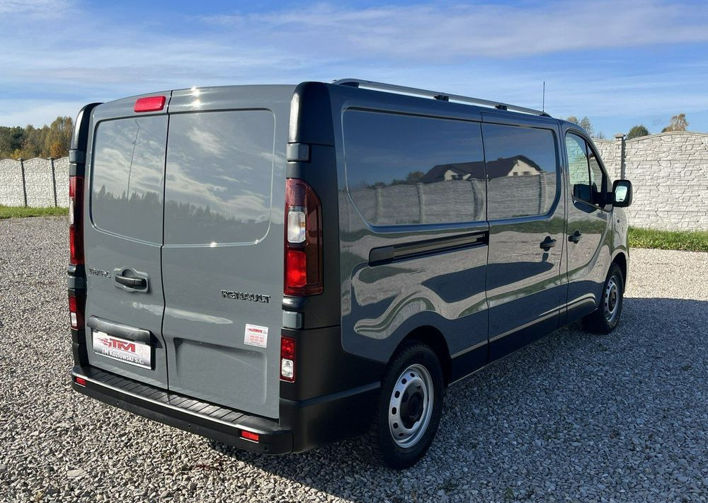 Renault Trafic - Mazs furgons: foto 3 Renault Trafic - Mazs furgons: foto 3