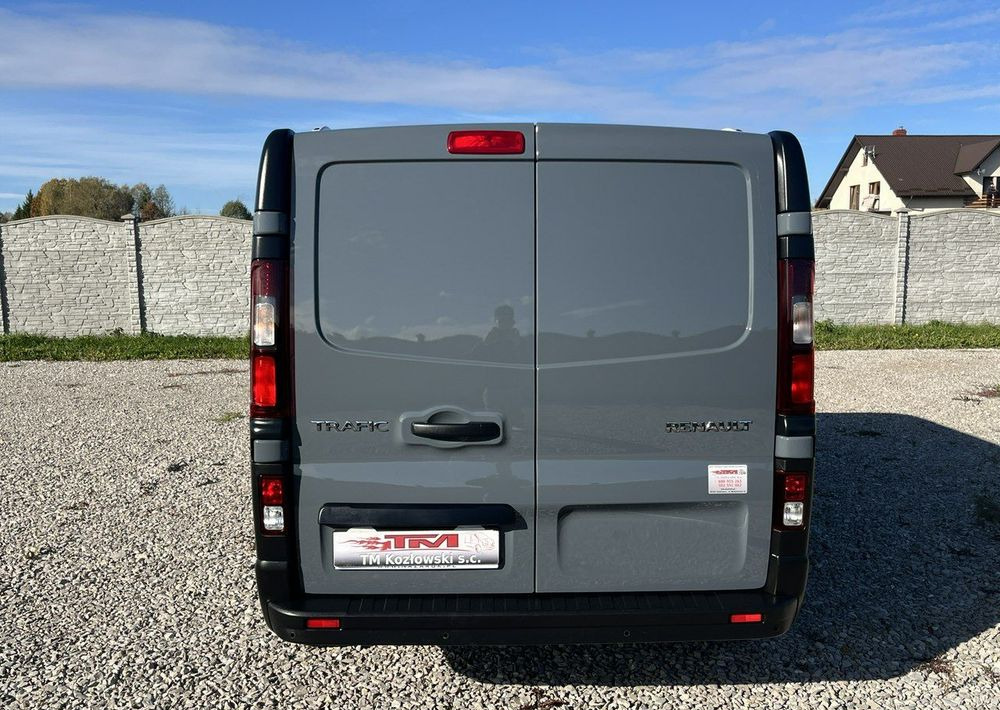 Renault Trafic - Mikroautobuss, Pasažieru furgons: foto 5 Renault Trafic - Mikroautobuss, Pasažieru furgons: foto 5