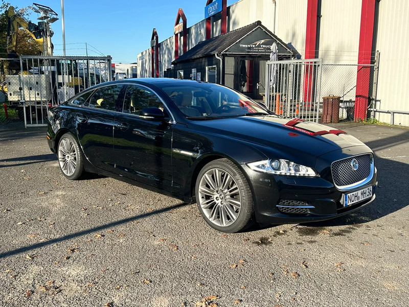 Jaguar XJ 3.0 V6D 275 PK /AUTOM / PANO DAK / VOL LEDER / MERIDAN / EXPORT PRICE - Sedans: foto 1 Jaguar XJ 3.0 V6D 275 PK /AUTOM / PANO DAK / VOL LEDER / MERIDAN / EXPORT PRICE - Sedans: foto 1