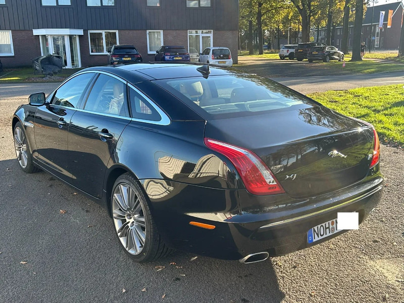Jaguar XJ 3.0 V6D 275 PK /AUTOM / PANO DAK / VOL LEDER / MERIDAN / EXPORT PRICE - Sedans: foto 5 Jaguar XJ 3.0 V6D 275 PK /AUTOM / PANO DAK / VOL LEDER / MERIDAN / EXPORT PRICE - Sedans: foto 5