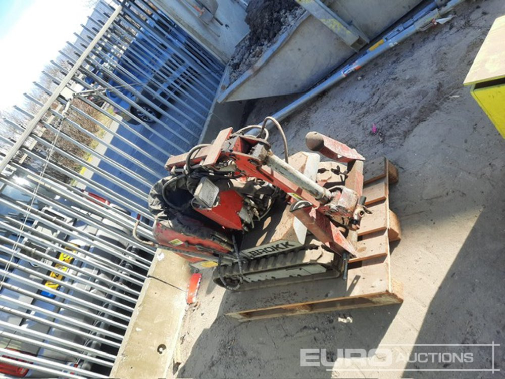 1997 Brokk Mini Cut Remote Controlled Robotic Excavator, Rubber Tracked, Piped, All.Piping, QH, Stabilisers - Mini-ekskavators: foto 2 1997 Brokk Mini Cut Remote Controlled Robotic Excavator, Rubber Tracked, Piped, All.Piping, QH, Stabilisers - Mini-ekskavators: foto 2