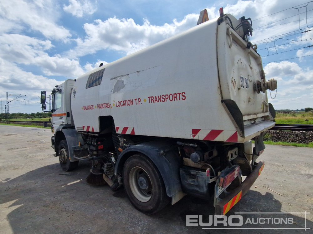 2002 Mercedes Axor 1829 - Ielu tīrīšanas mašīna: foto 3 2002 Mercedes Axor 1829 - Ielu tīrīšanas mašīna: foto 3