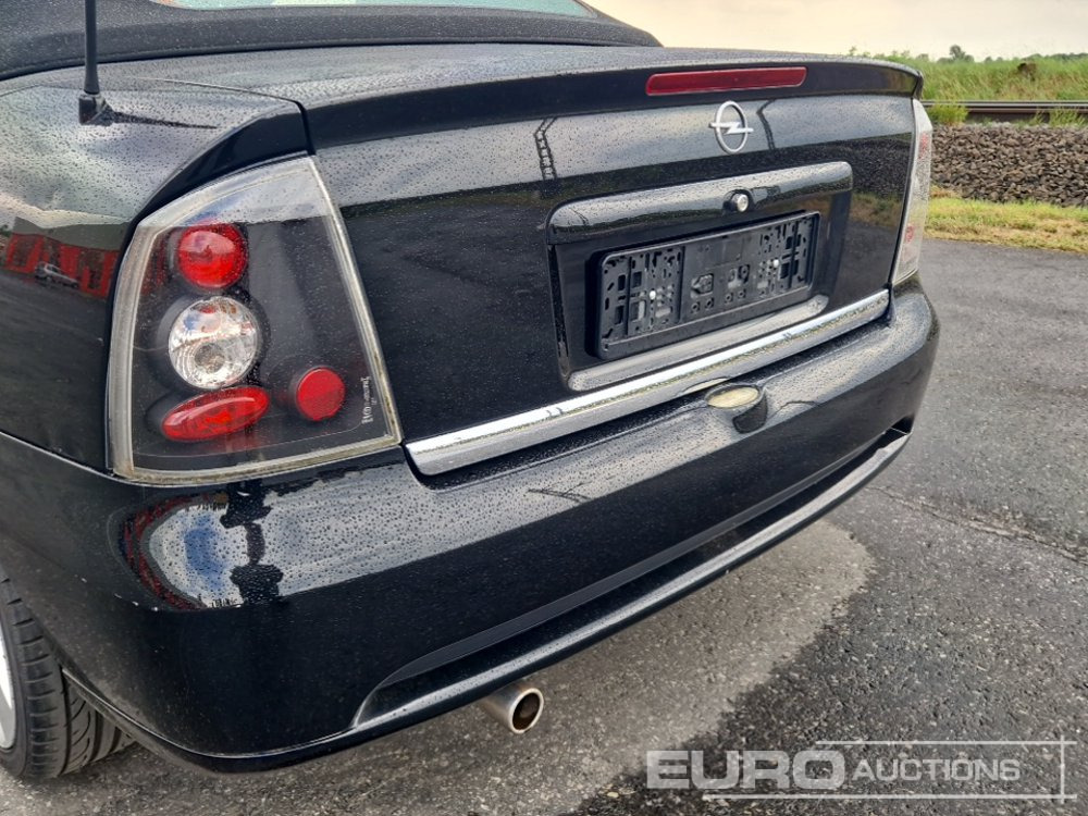 Vieglā automašīna 2002 Opel Astra: foto 10