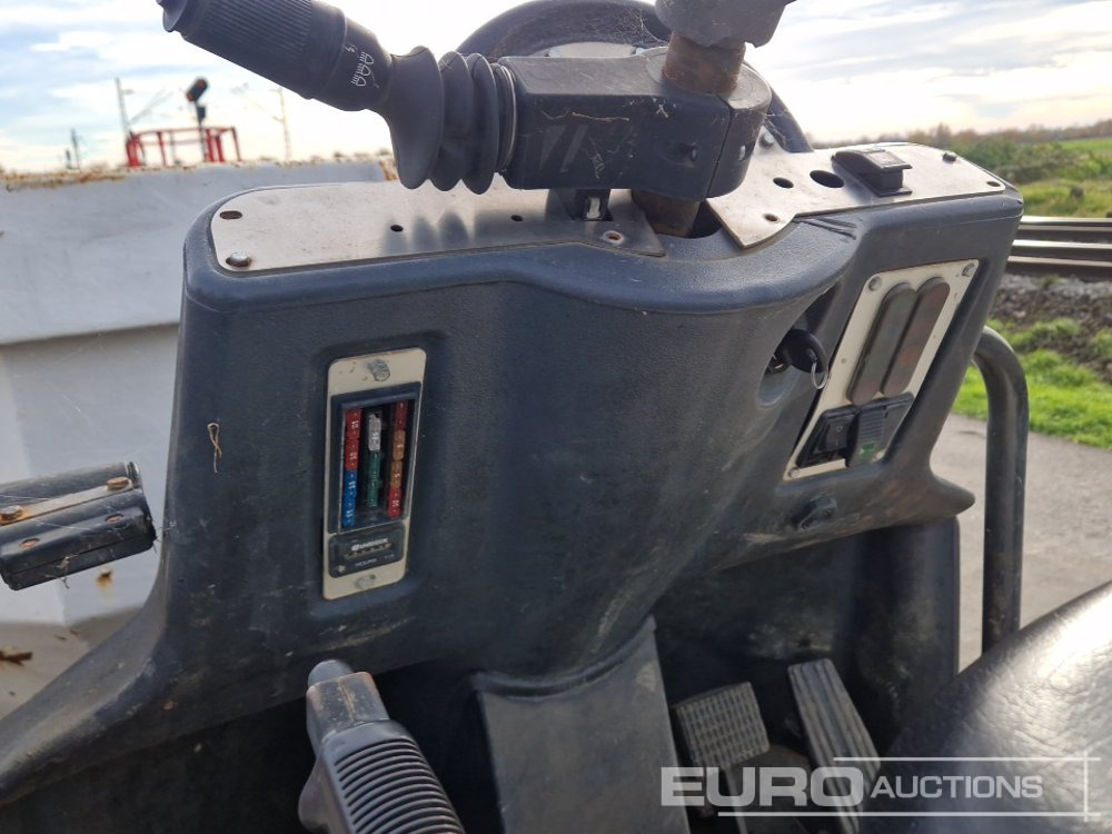 Mini pašizgāzējs 2009 Ausa D350 AHG: foto 20