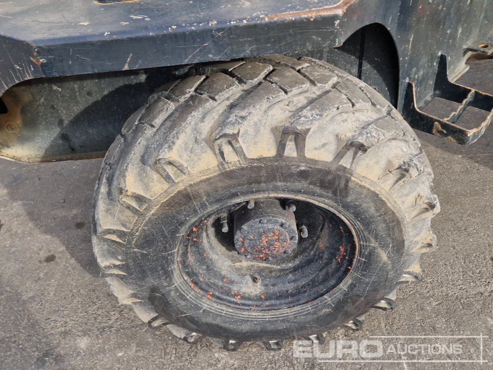 Mini pašizgāzējs 2009 Ausa D350 AHG: foto 11