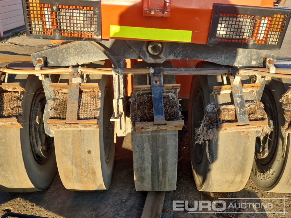 2010 Dynapac CP142 - Veltnis: foto 4 2010 Dynapac CP142 - Veltnis: foto 4