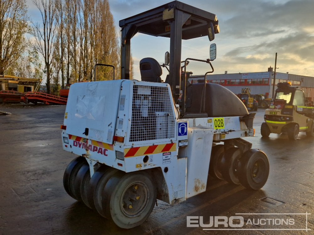 2010 Dynapac CP142 - Veltnis: foto 4 2010 Dynapac CP142 - Veltnis: foto 4