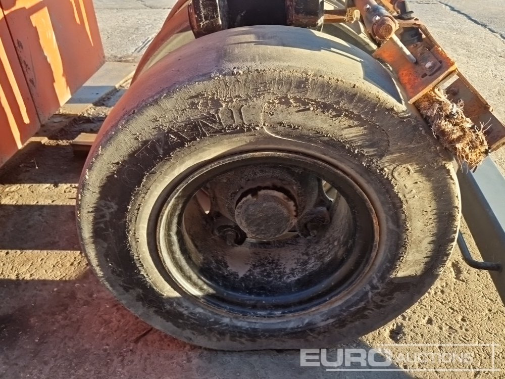 2010 Dynapac CP142 - Veltnis: foto 2 2010 Dynapac CP142 - Veltnis: foto 2