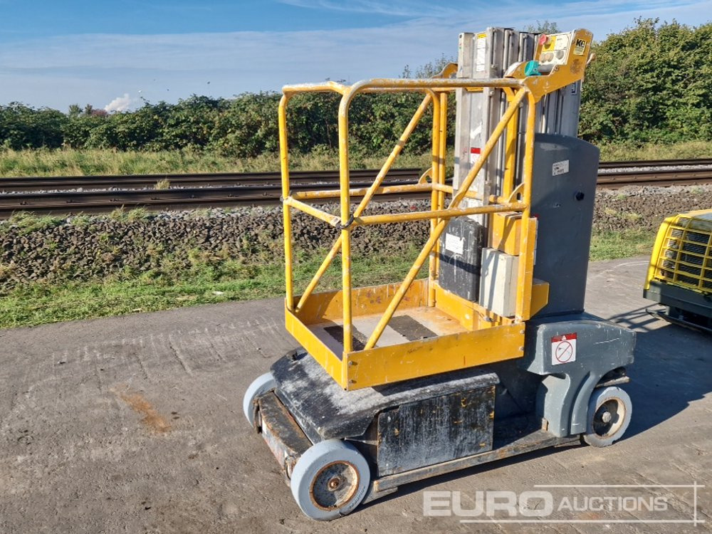 2011 JLG Toucan Electric Vertical Mast Lift - Pacēlājs: foto 1 2011 JLG Toucan Electric Vertical Mast Lift - Pacēlājs: foto 1