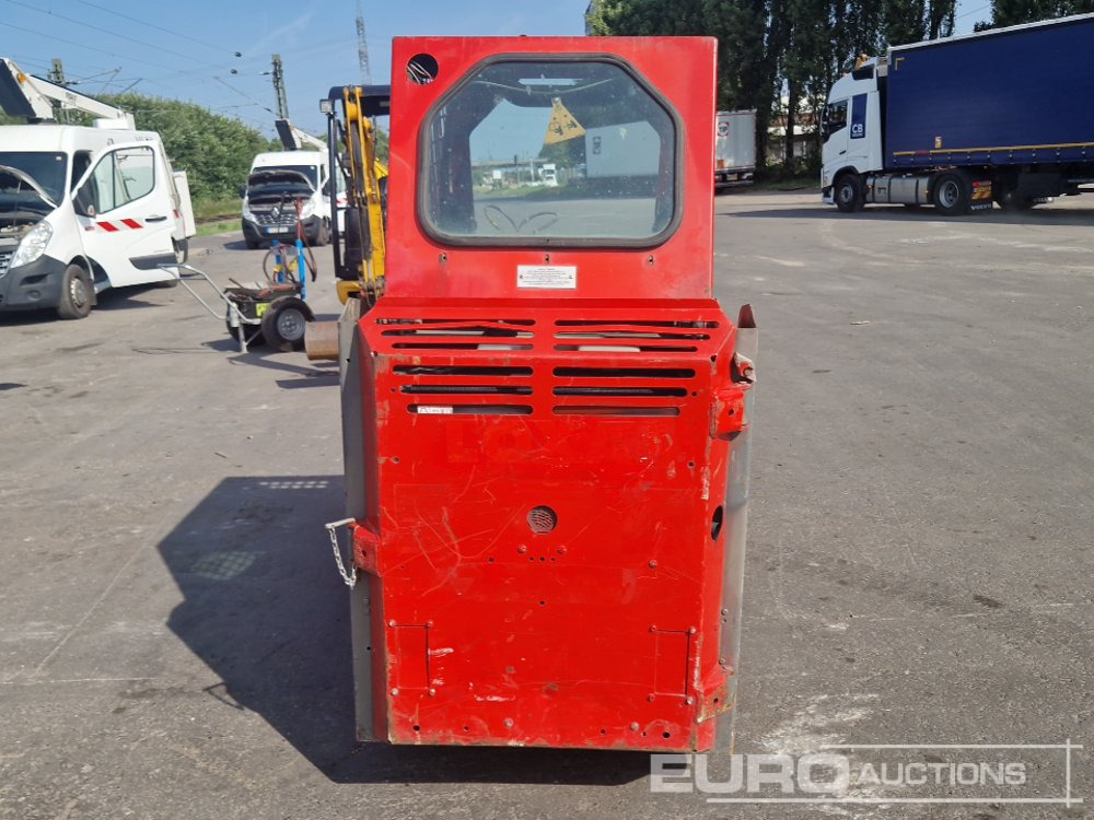 2014 Bobcat S70 - Kompaktiekrāvējs: foto 4 2014 Bobcat S70 - Kompaktiekrāvējs: foto 4