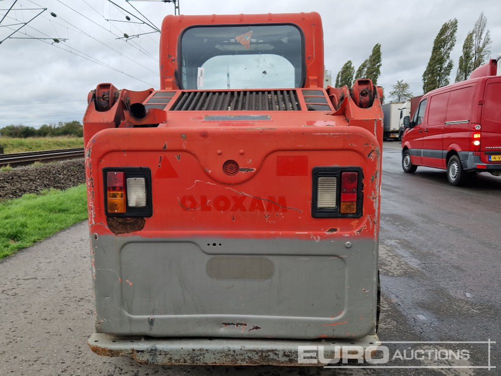 2015 Bobcat S450 - Kompaktiekrāvējs: foto 4 2015 Bobcat S450 - Kompaktiekrāvējs: foto 4