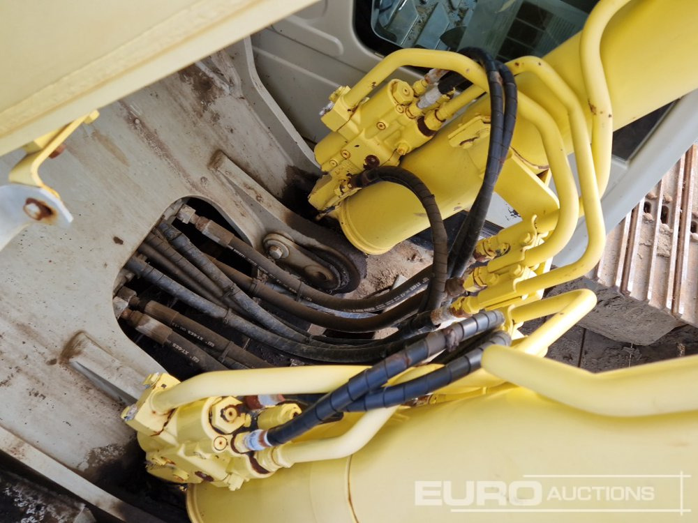 Kāpurķēžu ekskavators 2017 CAT 326F: foto 28