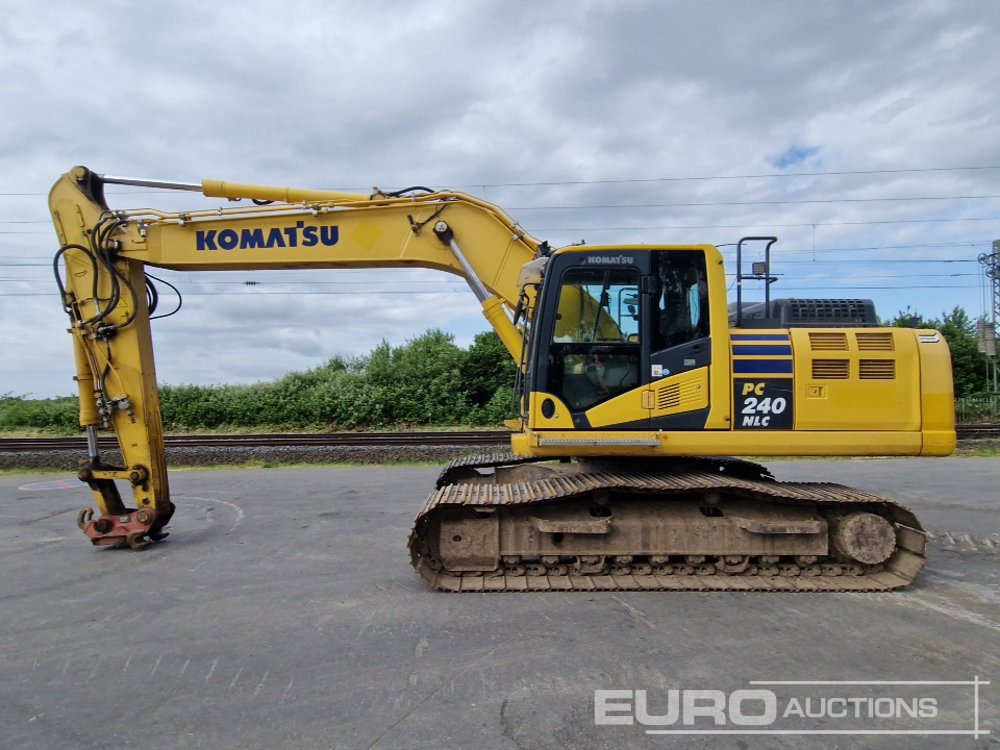 2017 Komatsu PC240NLC-11 - Kāpurķēžu ekskavators: foto 2 2017 Komatsu PC240NLC-11 - Kāpurķēžu ekskavators: foto 2