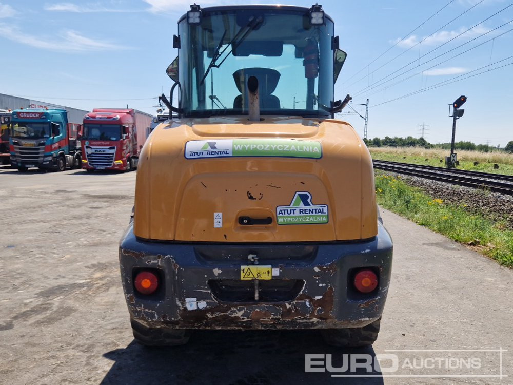 2019 Case 321F - Riteņu iekrāvējs: foto 4 2019 Case 321F - Riteņu iekrāvējs: foto 4