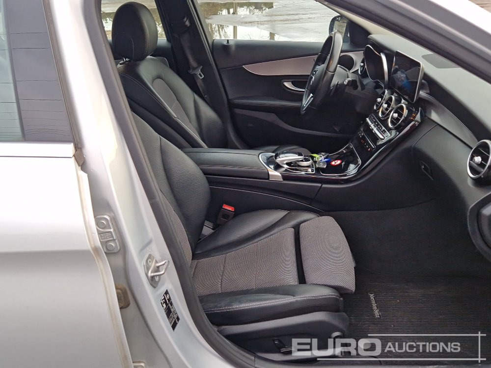 Vieglā automašīna 2019 Mercedes Benz C220D: foto 22