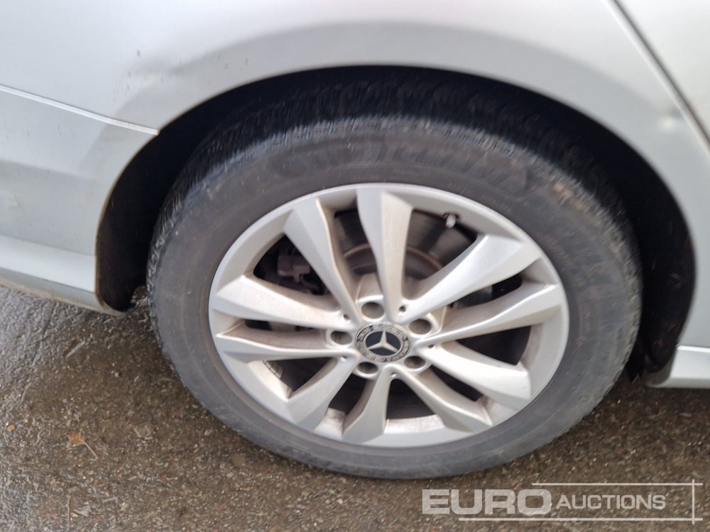 Vieglā automašīna 2019 Mercedes Benz C220D: foto 10