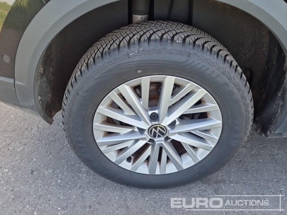 SUV 2024 Volkswagen T-Roc: foto 12